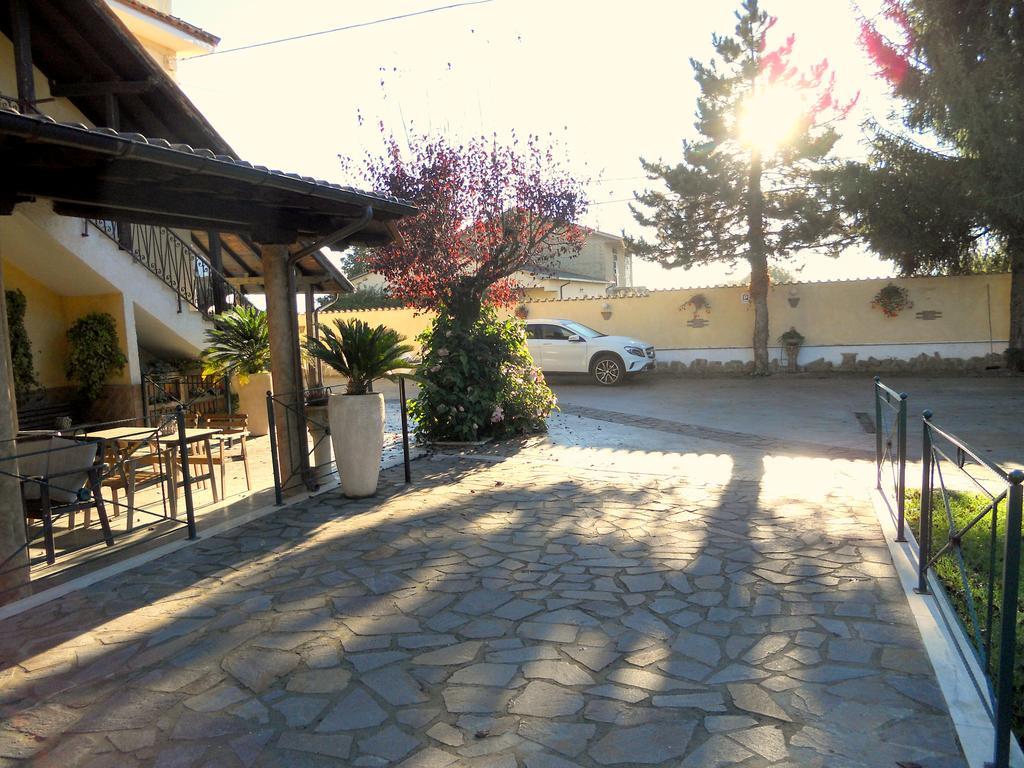 Residenza Cerci Hotel Valmontone Exterior photo